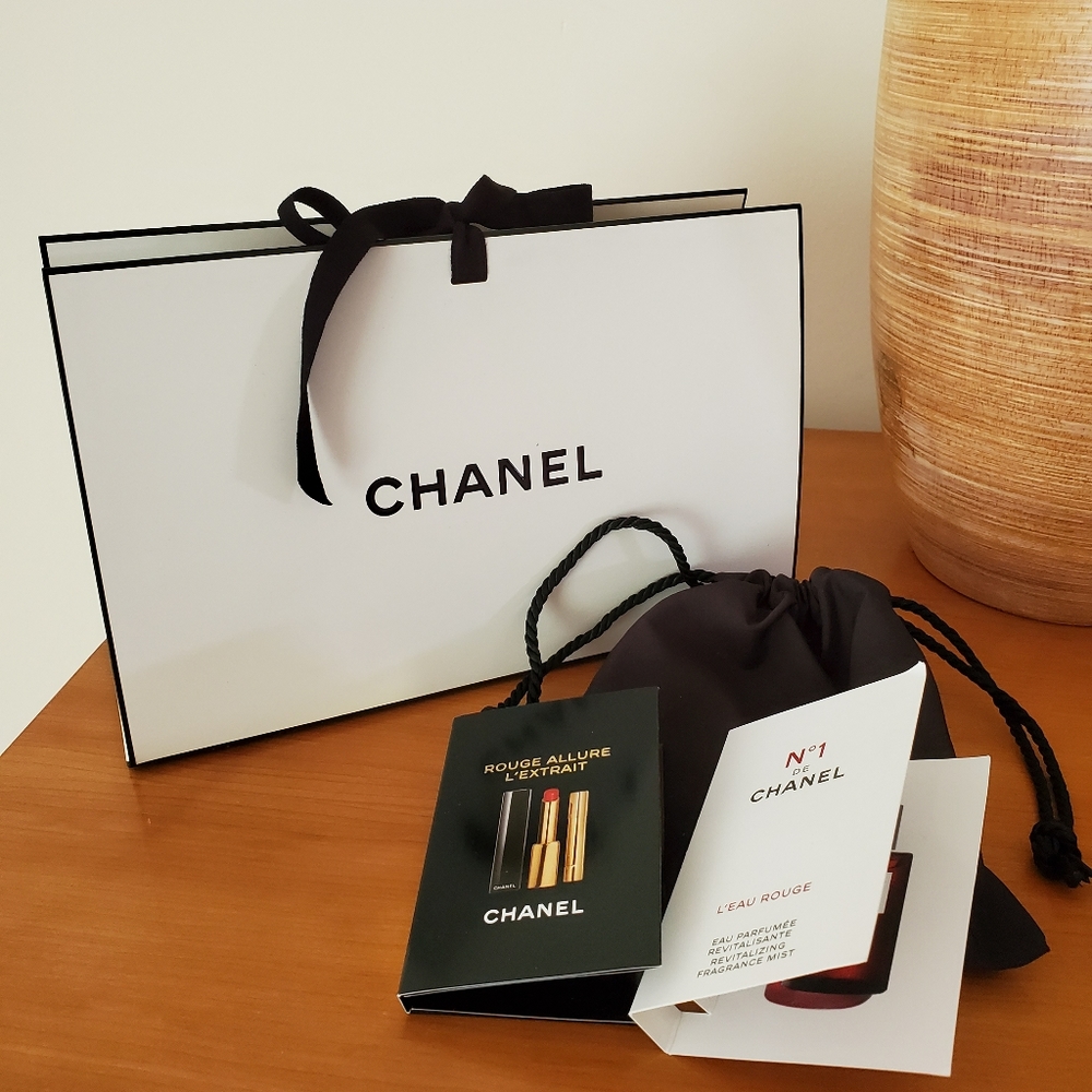 CHANEL sample set